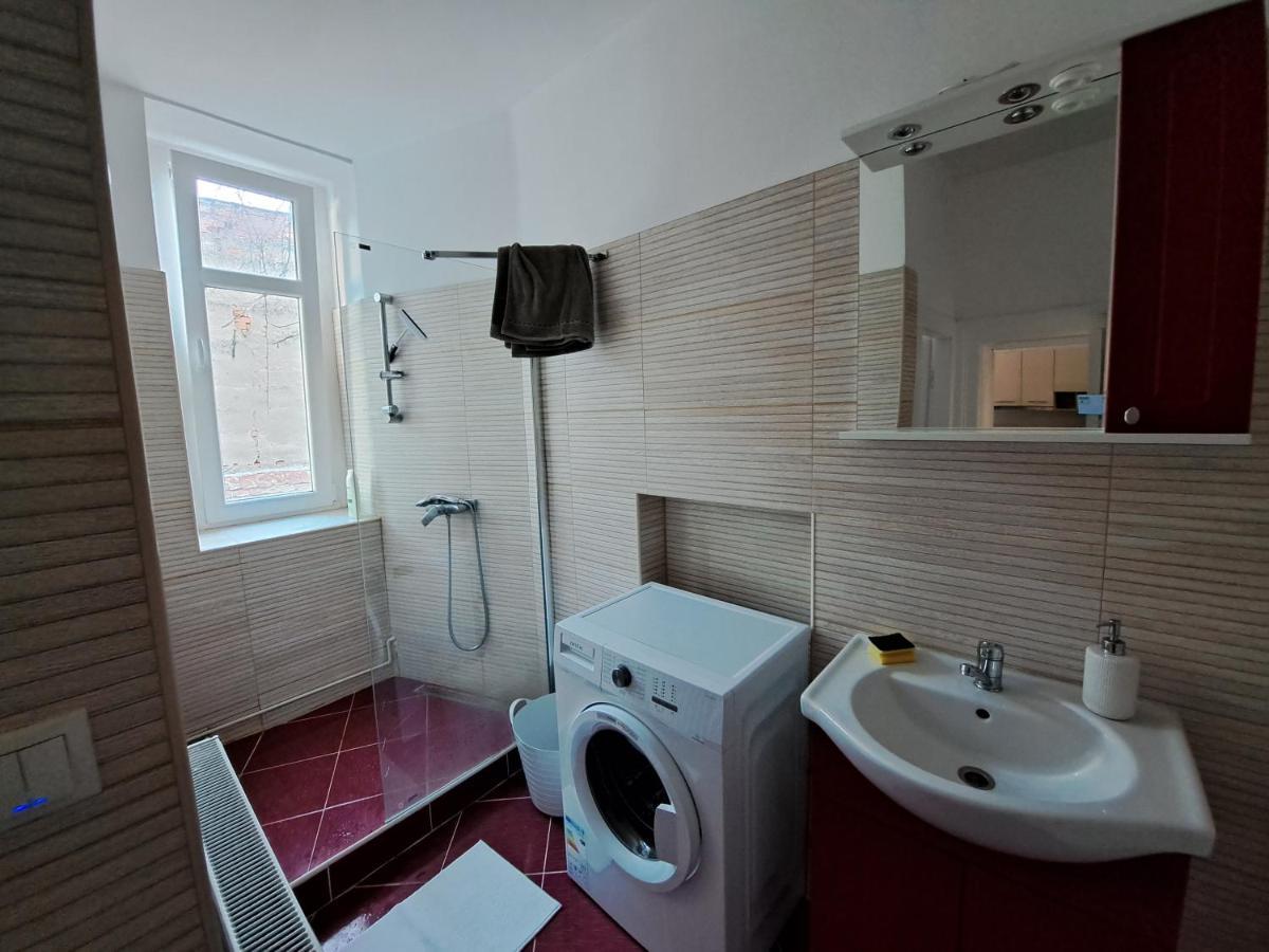 Cozy Apartment In The Heart Of Sibiu Esterno foto