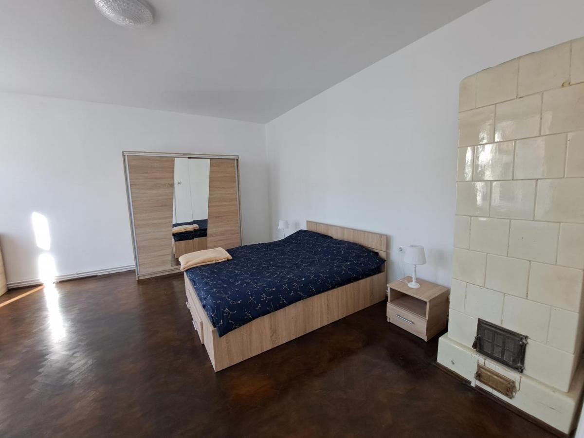 Cozy Apartment In The Heart Of Sibiu Esterno foto